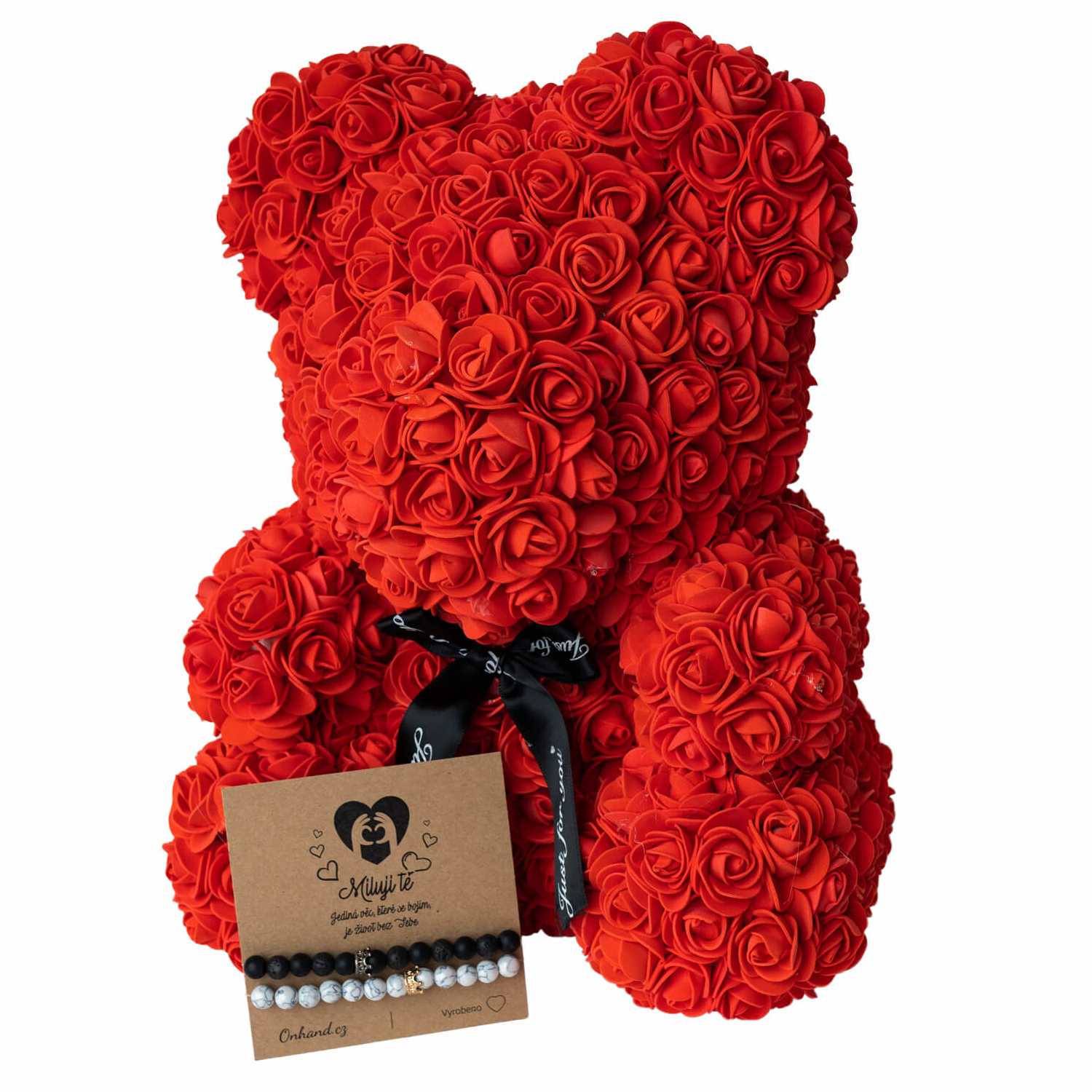 Medvídek z růží 40 cm červený + dárková karta Miluji Tě s náramky